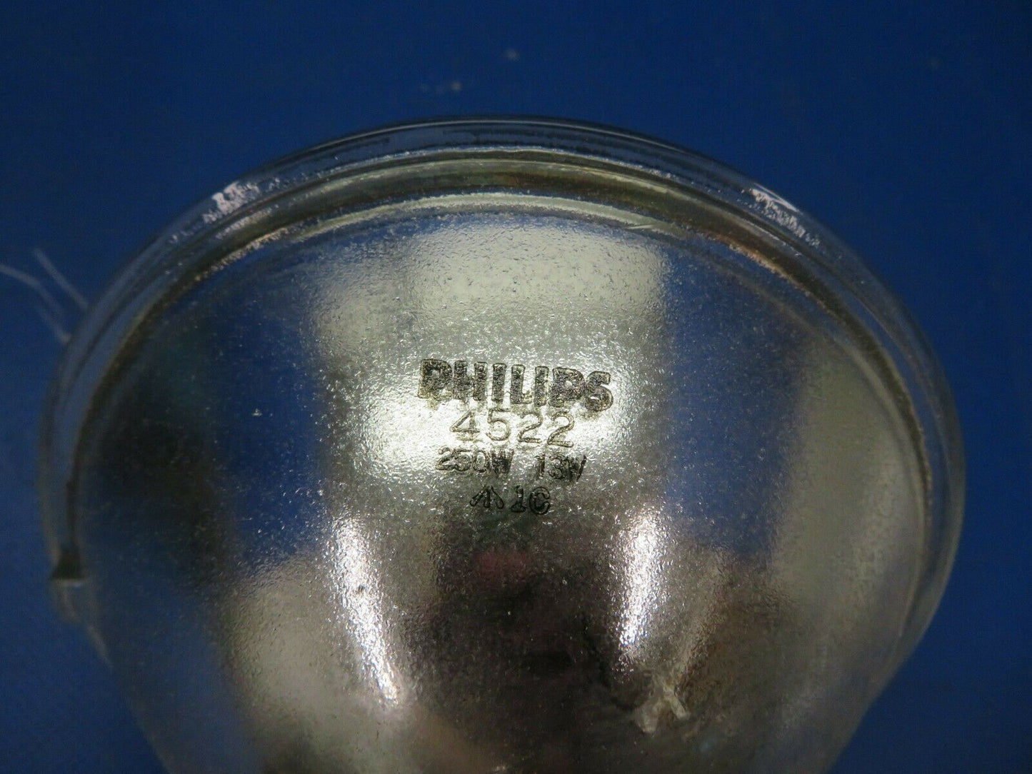 Philips / GE Sealed Beam Light 13V 250 Watts NOS Model 4522 LOT OF 7 (0621-855)