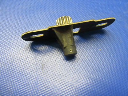 Cessna 210 / P210N Clutch Rotary Cabin Door P/N 2117159-1 (0421-581)