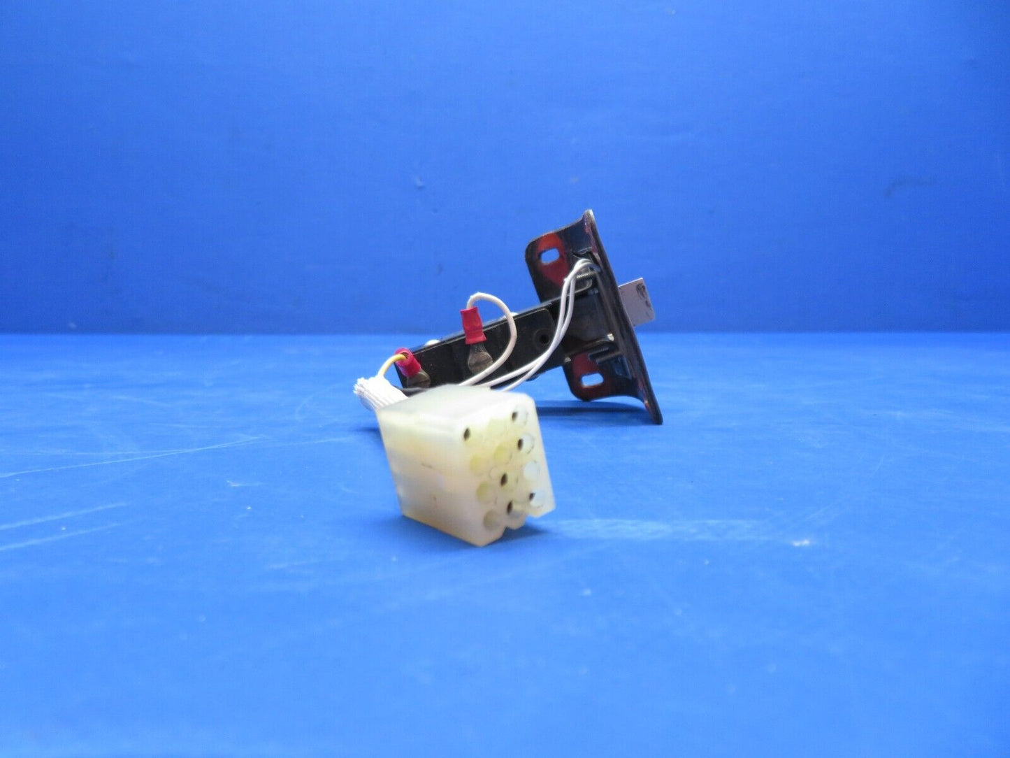 Cessna 310 / 310Q Safe Flight Lift Detector Heated P/N 150 - Tested (0823-688)