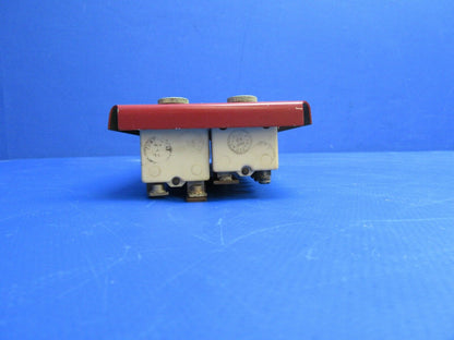 Piper PA-28R-180 Circuit Breaker Panel Assy P/N 67424-07 (1023-788)
