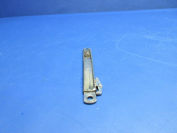 Cessna 401 Door Stop Assy P/N 5211183-1, 5211183-2 (0523-479)