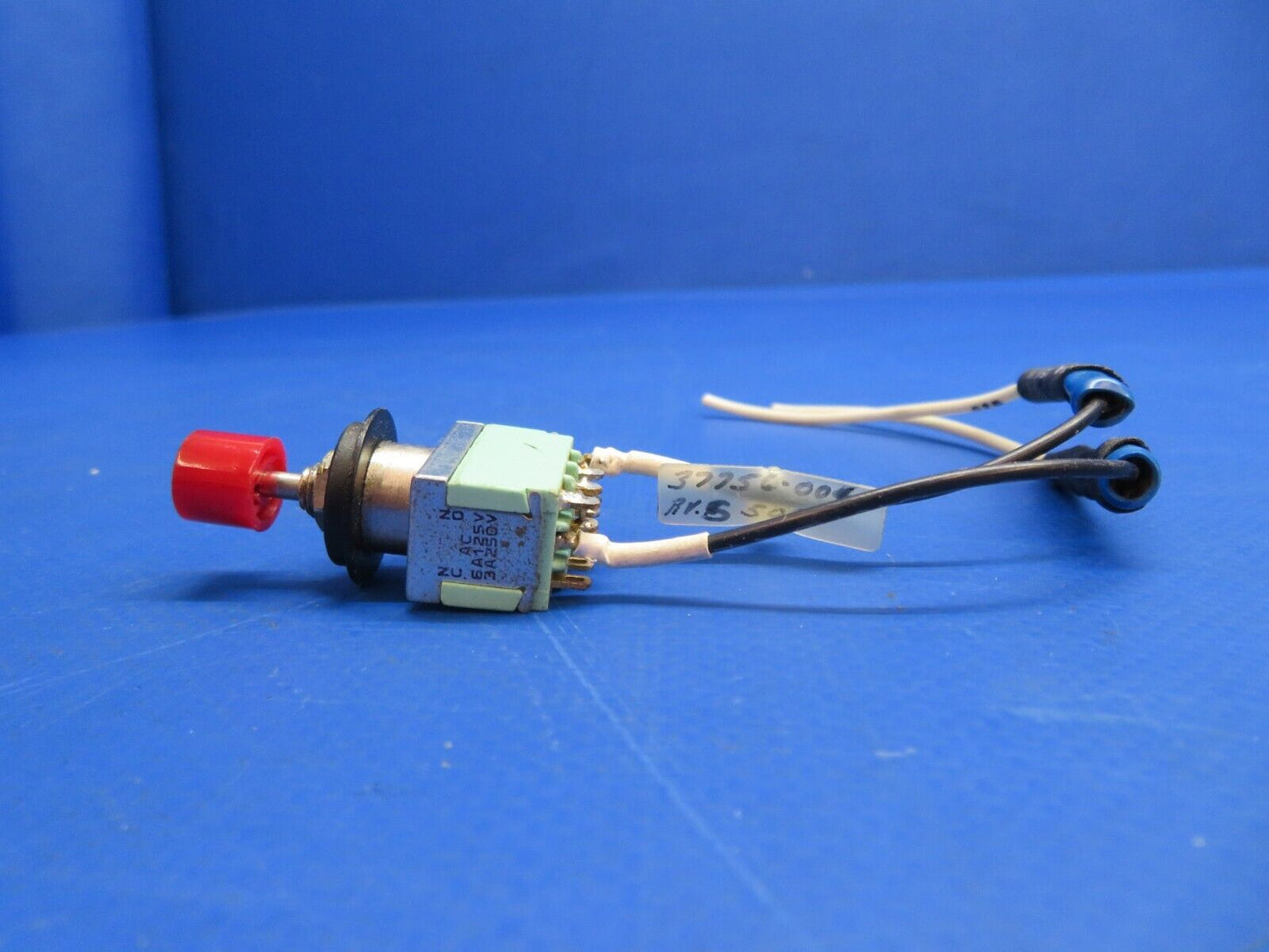 Piper PA-28R-201T Panel Light Holder & Filter w/ Switch P/N 460-602 (1122-770)
