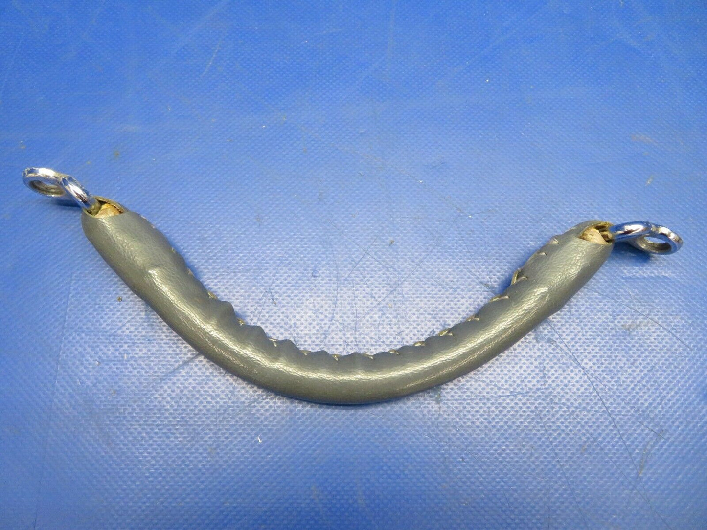 1964 Beech Baron 95-B55 Handle Passenger Assist Gray P/N 34CB759 (0620-558)