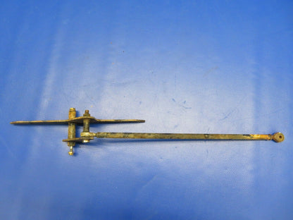 Piper Cherokee PA-28-140 Aileron Bellcrank RH P/N 62771-02 (1220-386)