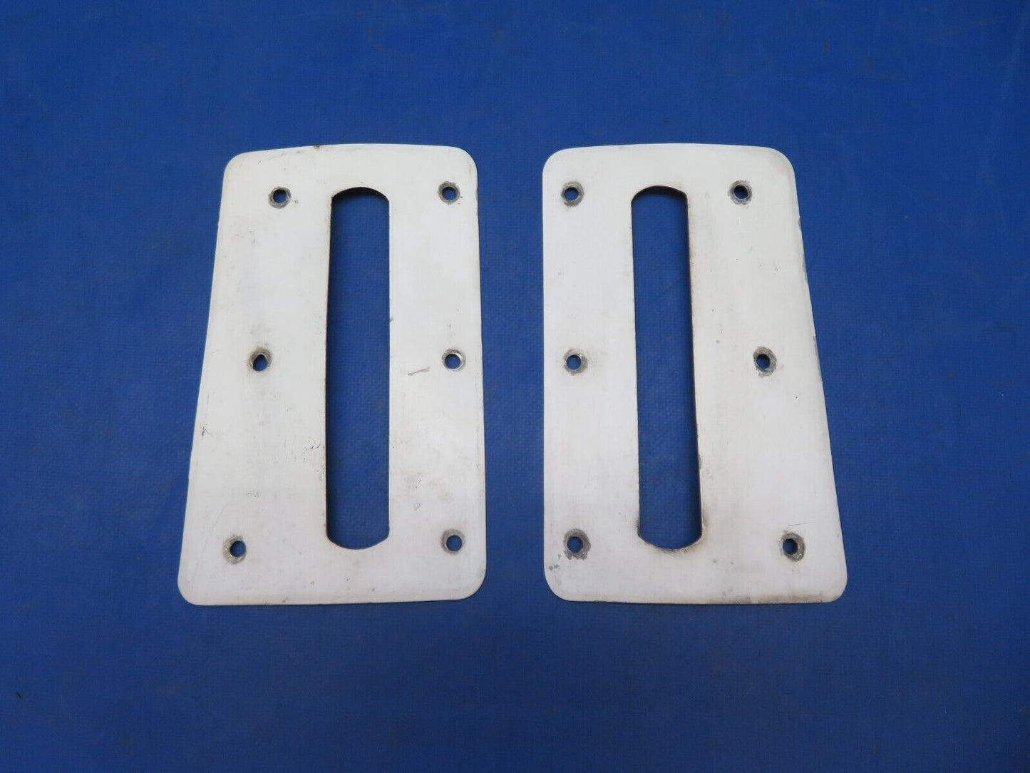 1956 Cessna 172 LH & RH Landing Gear Fillet Plates P/N 0511071-1 (0823-438)
