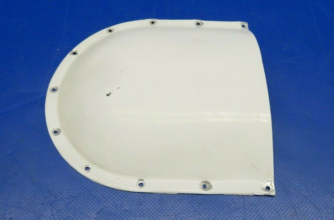 Beech Baron 95-A55 Vent Upper Cabin Exhaust P/N 35-410152 (0420-305)