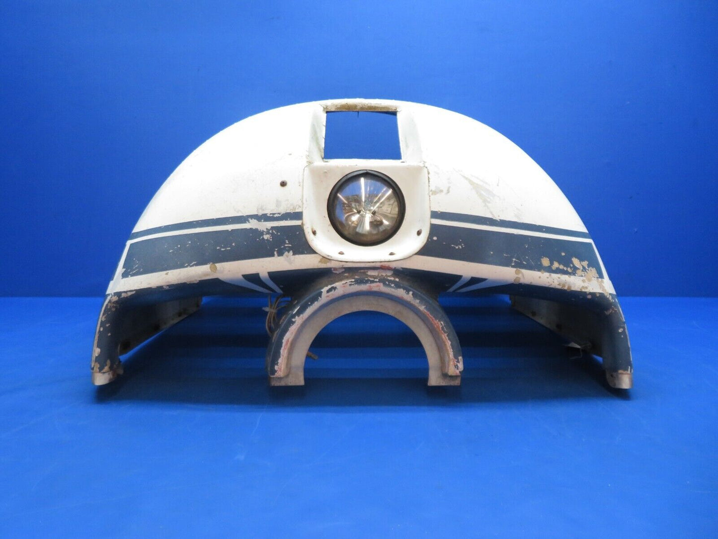 1973 Cessna 150 / 150L LWR Engine Cowl Assy P/N 0452010-201 (0823-512)