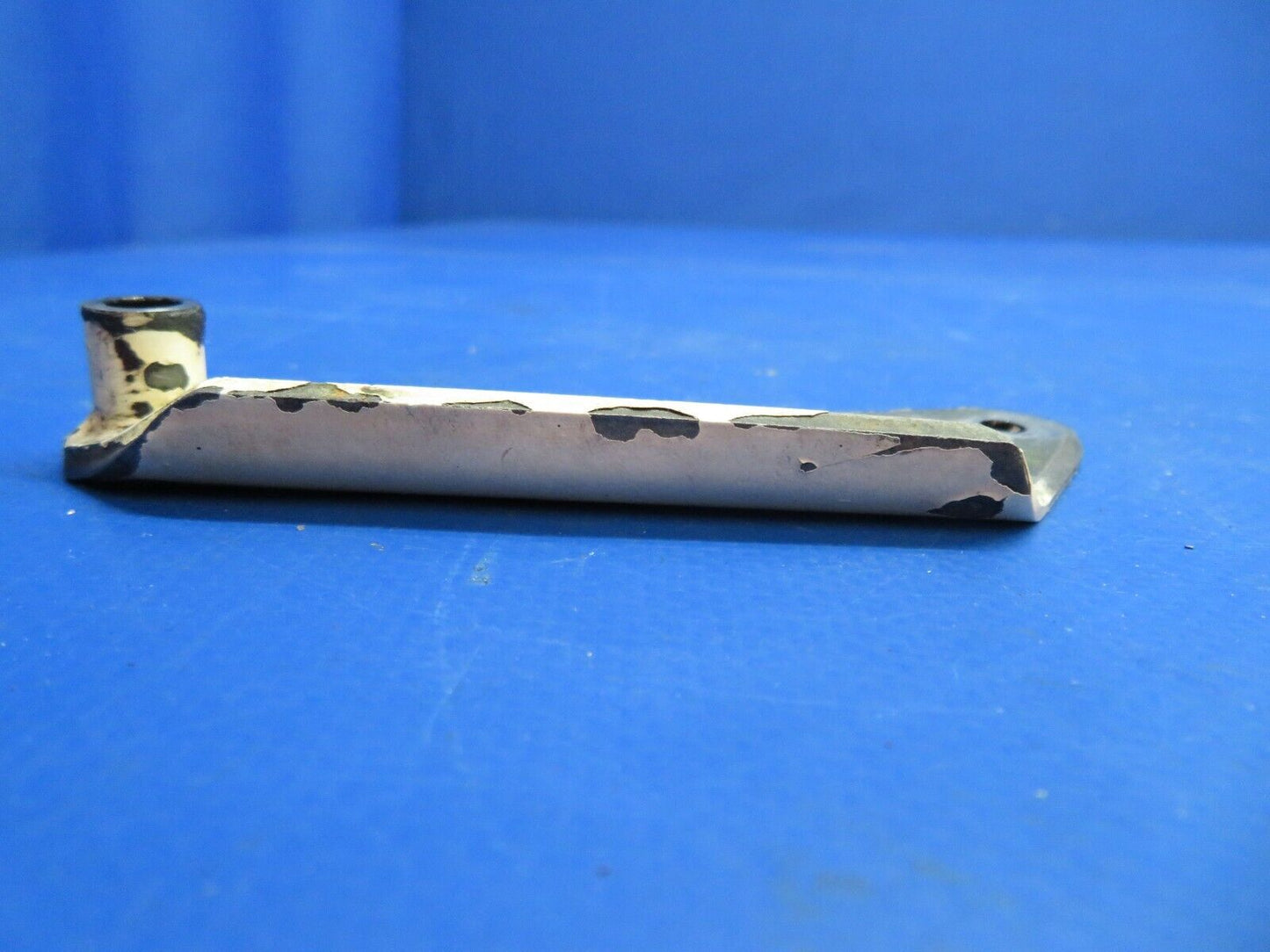 Piper PA-28R-201T Bracket Shimmy Dampener P/N 67114-00, 67114-000 (1222-503)