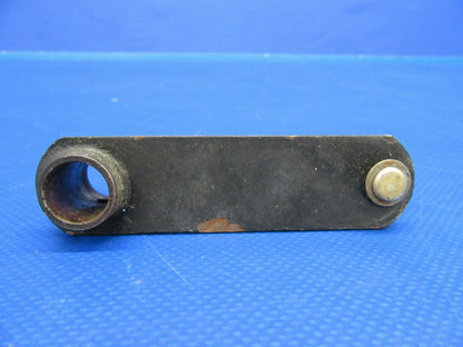 Piper PA-32-300 Cherokee Six Arm Fuel Selector Control P/N 69092-02 (0819-80)