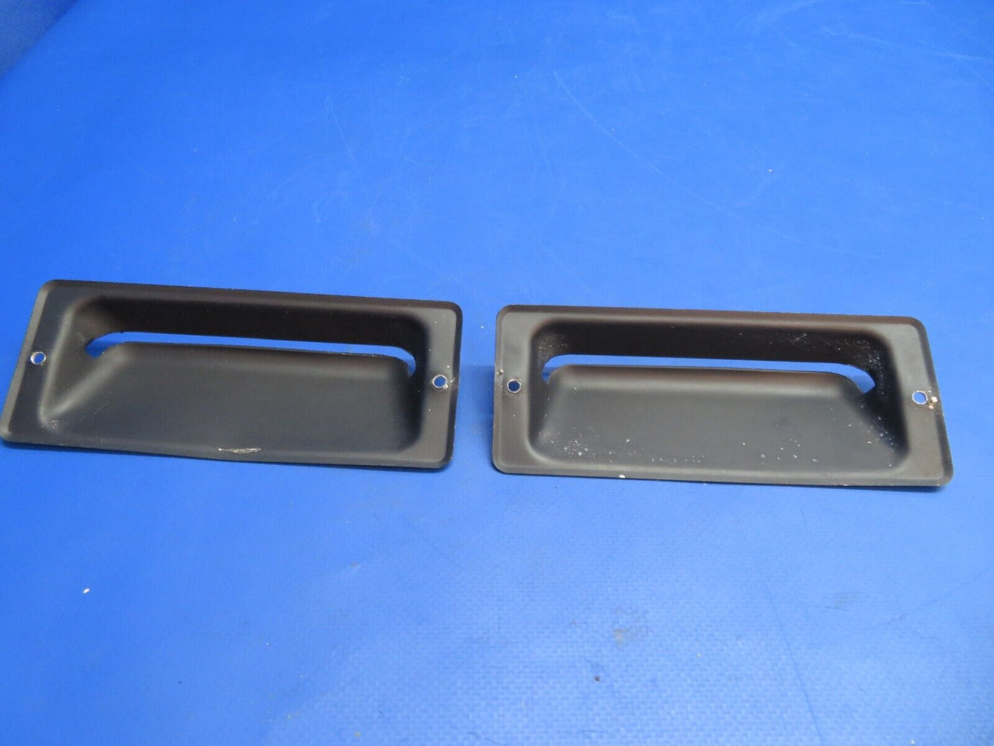 Piper PA-34-200T Seneca II Defroster Air Outlet P/N 65318-00 LOT OF 2 (0223-903)