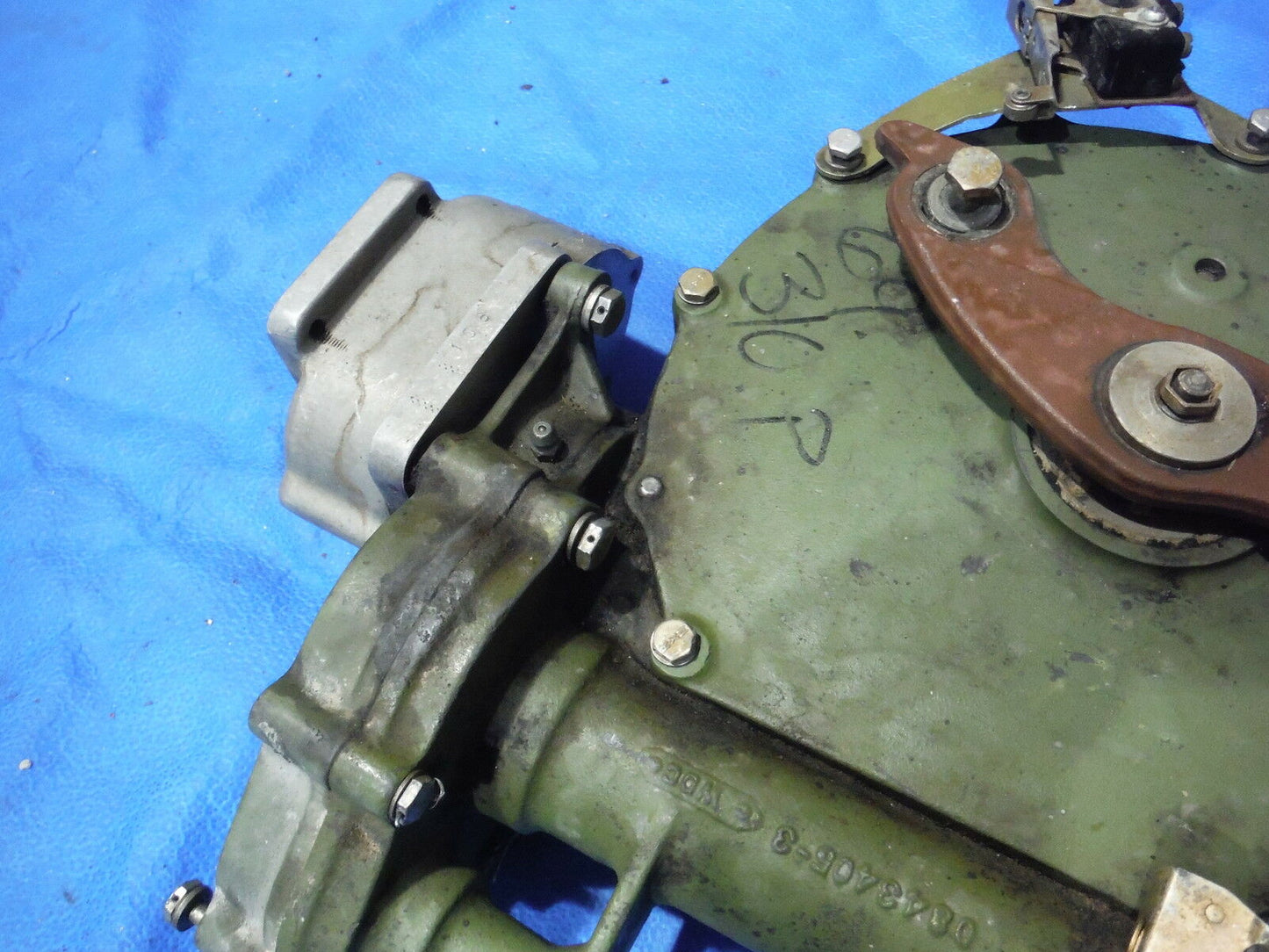 Cessna 310P Gear Box P/N 5045002-14  (0214-78)