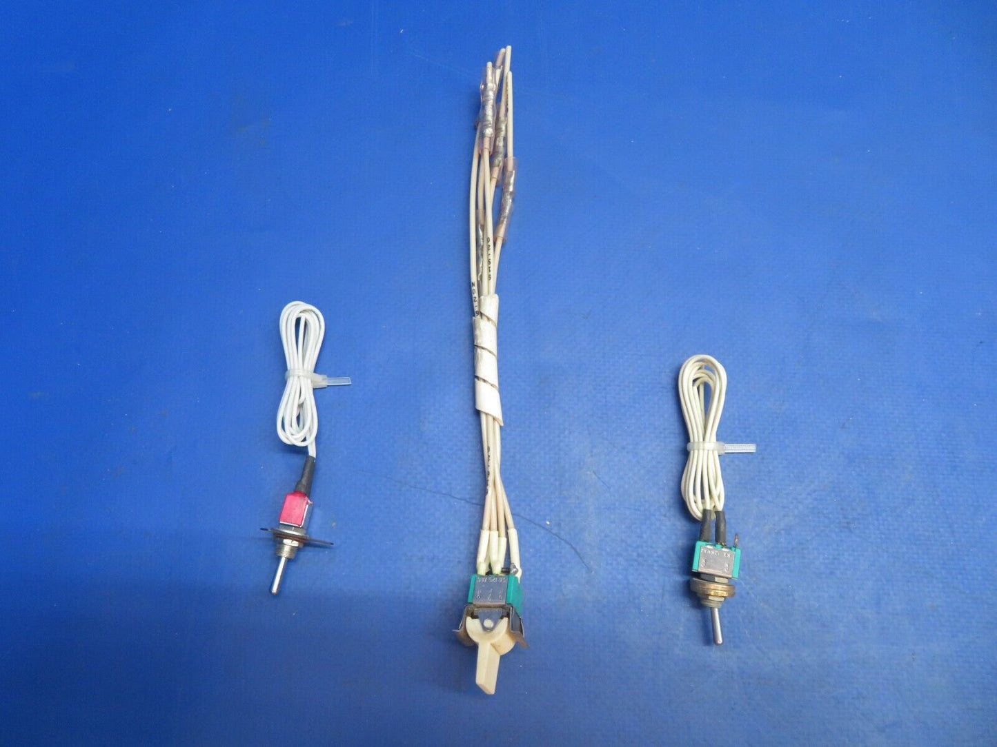 Piper Aerostar 602P Toggle Switch: C&K, Alco, Eaton P/N 7103 LOT OF 9 (0123-973)