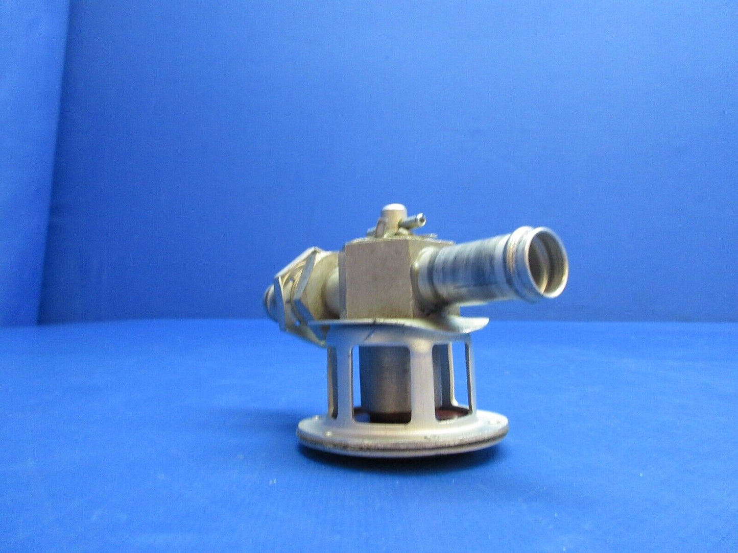 Beech 95-B55 Baron Airborne Vacuum Regulator Valve P/N 2H3-6 (0623-733)