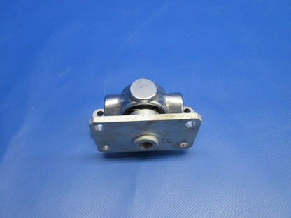 Barry 2351-004-1 Engine Mount P/N 13636 (0224-1165)