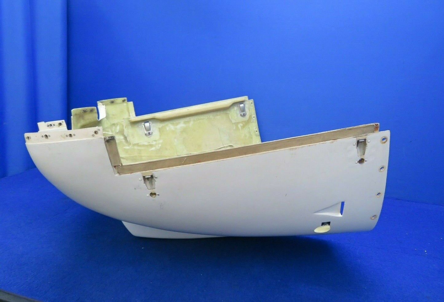 Piper PA-38-112 Tomahawk Lower Cowl Assembly P/N 7677-002 (0322-744)