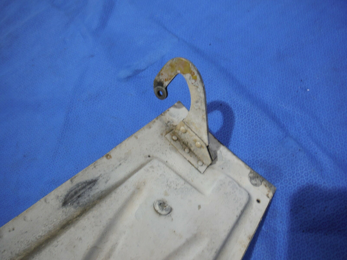 Piper PA-23-150-160 Apache Main Gear Inboard P/N 17792-00  (0214-05)