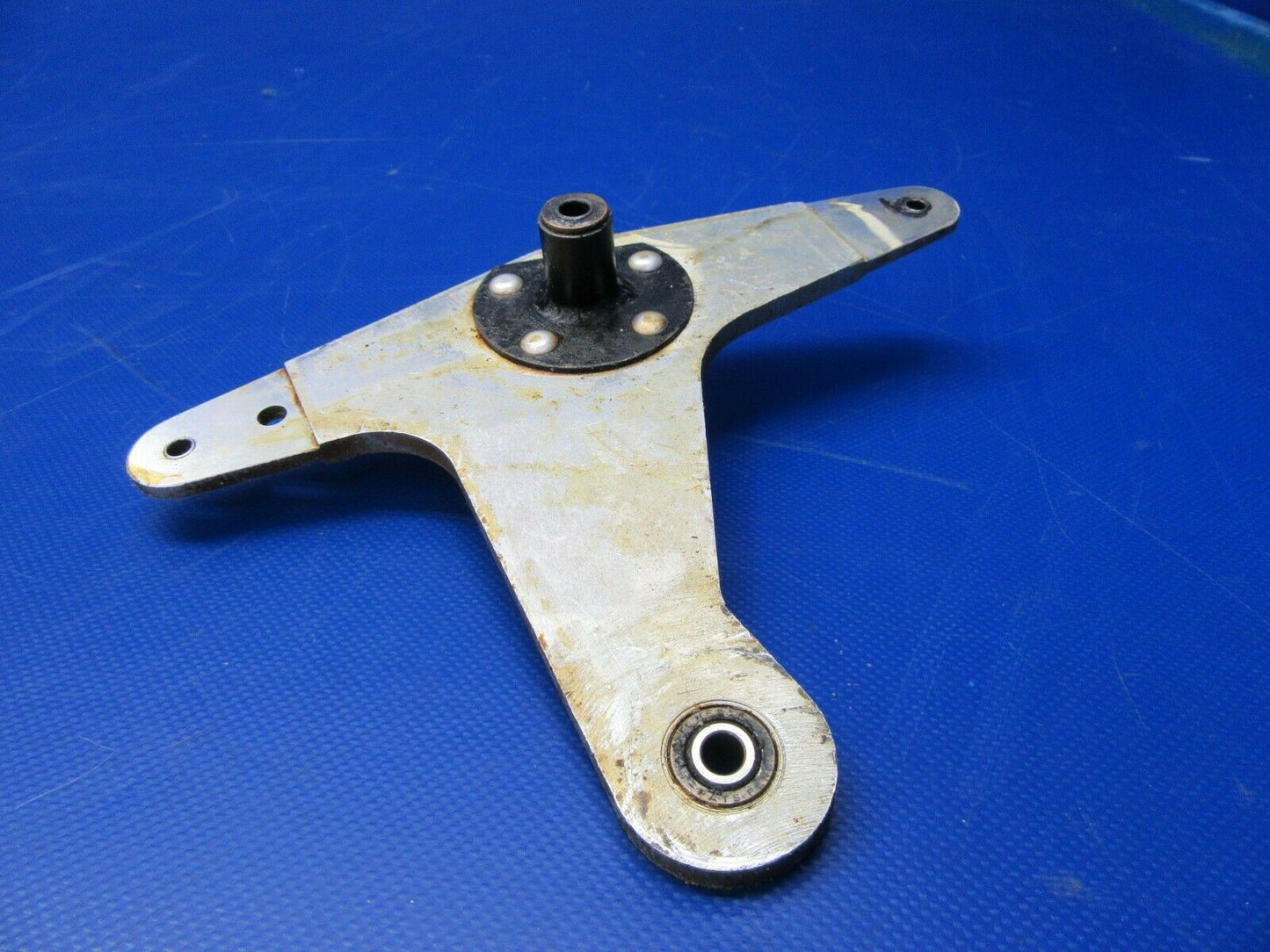 Piper PA-32RT-300 Lance II Stabilator Bellcrank Assembly P/N 38391-02 (0620-201)
