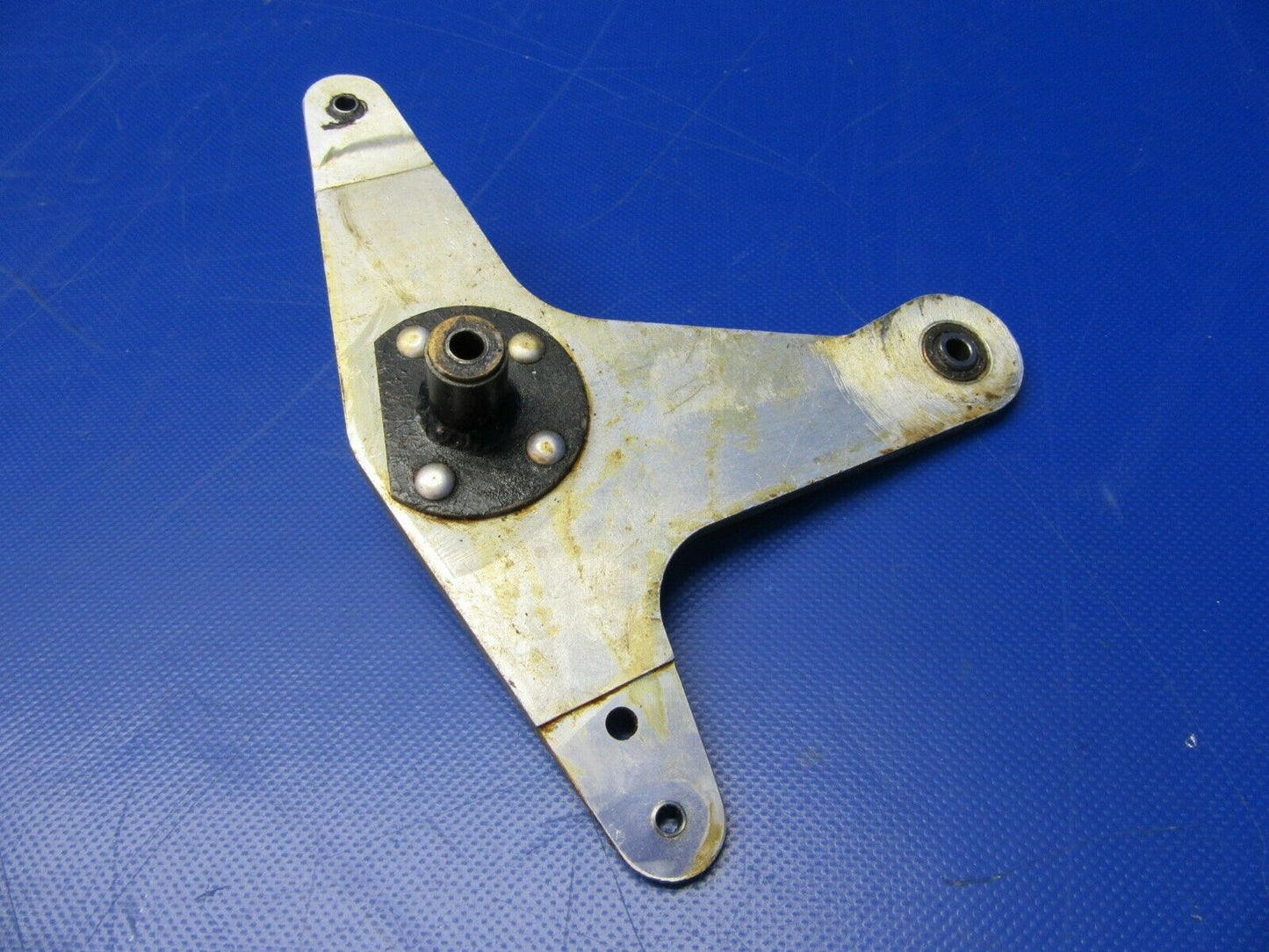 Piper PA-32RT-300 Lance II Stabilator Bellcrank Assembly P/N 38391-02 (0620-201)