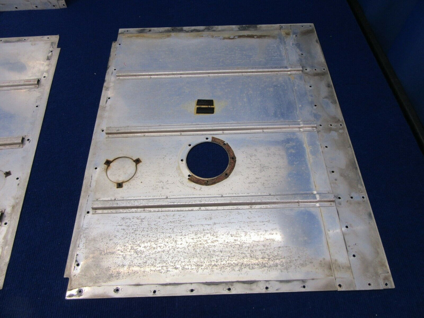Cessna 150 Fuel Tank Covers P/N 0426511 1 LOT FOR PARTS (1221-530)