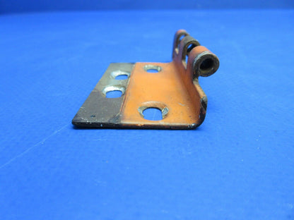 Cessna 188B AGpickup Cabin Door Hinge Half LWR LH & RH P/N 1610017-3 (0723-223)