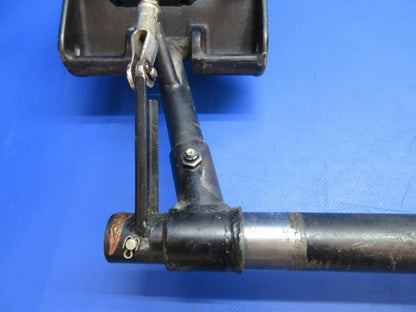 Cessna 310 / 310Q RH Rudder Pedal Torque Tube w/ Pedal P/N 0813018-16 (0823-732)