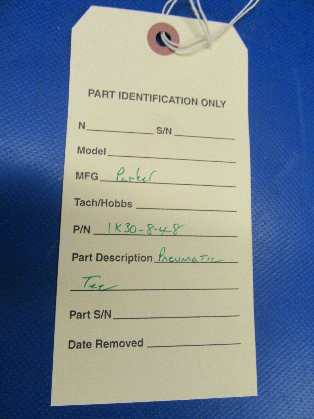 Parker Hannifin Pneumatic Tee P/N 1K30-8-4-8 (0419-160)