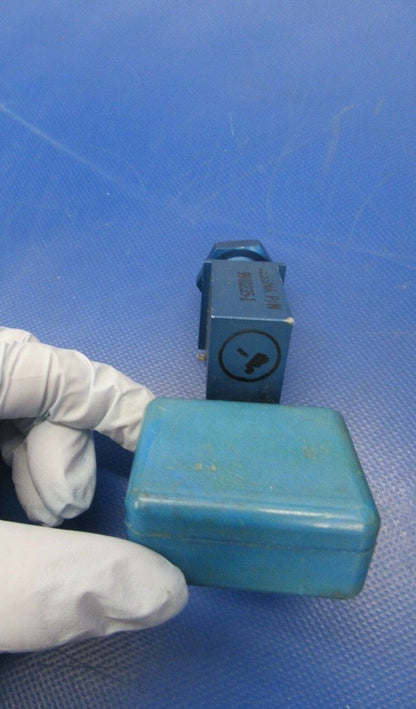 Cessna Commercial Aircraft Fuel Valve P/N 342700, 9910235-1 (0418-133)