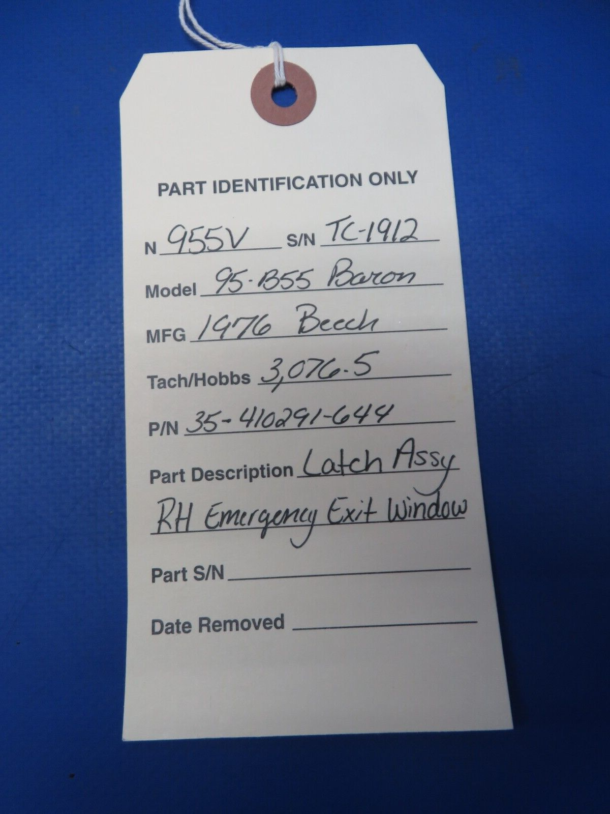 Beech 95-B55 Latch Assy RH Emergency Exit Window P/N 35-410291-644 (0623-344)