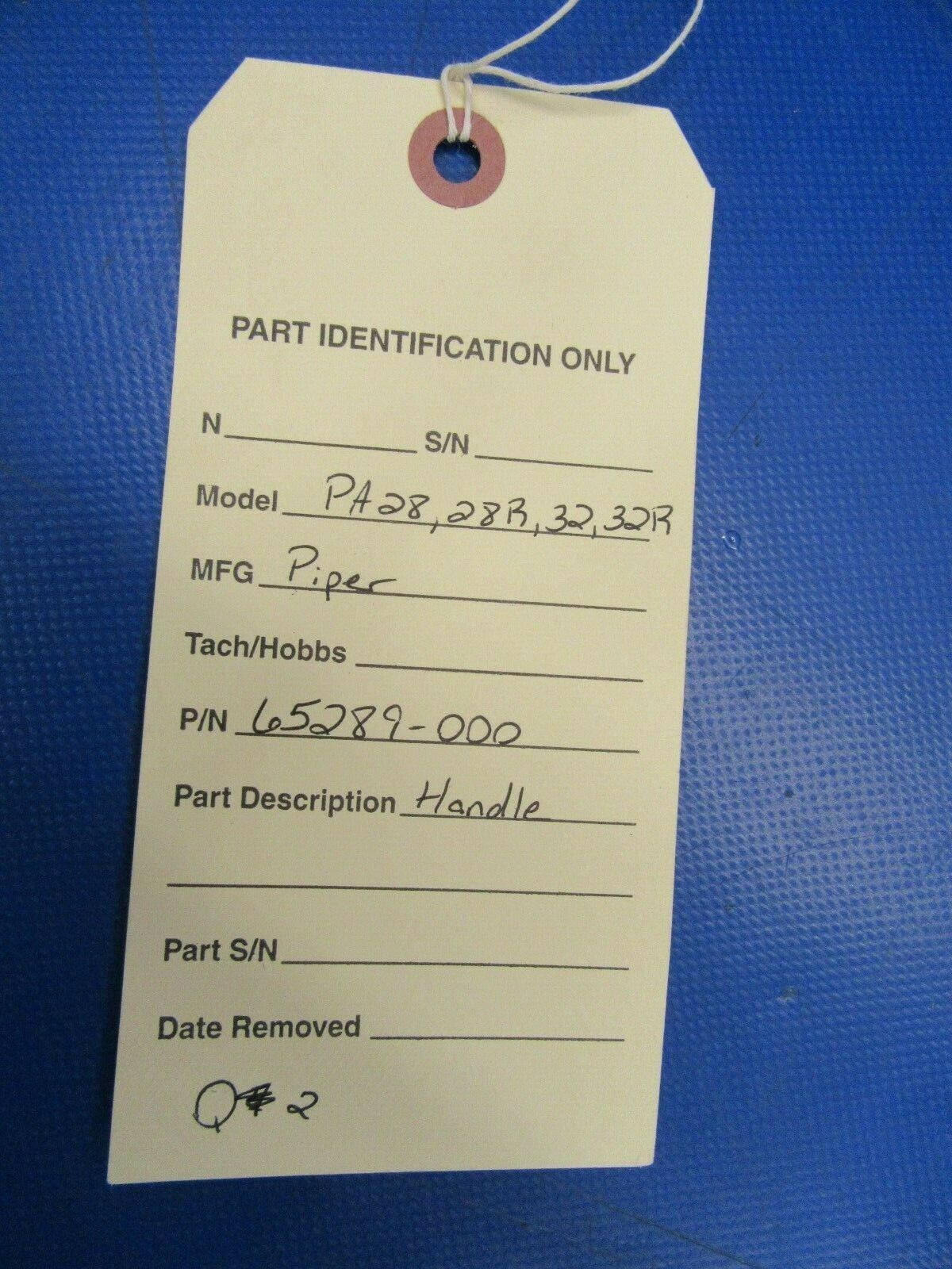 Piper PA28, 32 Handle Quick Drain P/N 65289-000 NOS (0419-447)