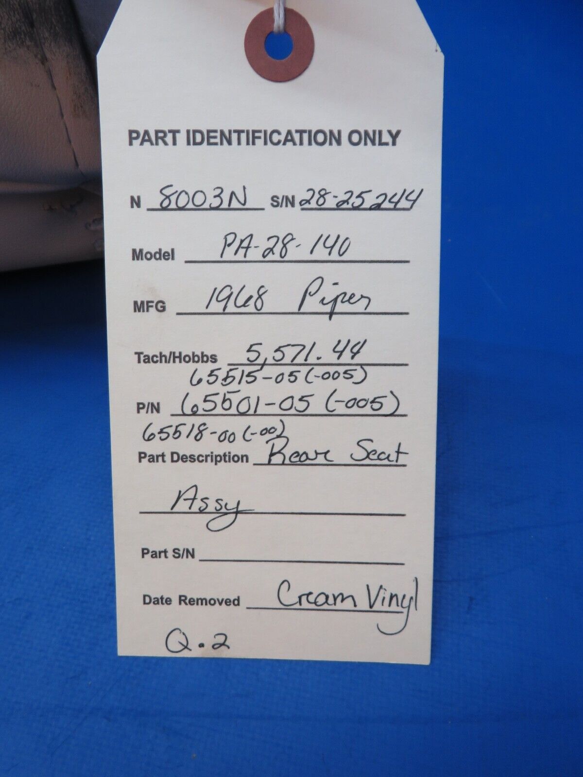 Piper PA-28-140 Rear Seat Assy P/N 65515-05 Cream Vinyl (1123-123)