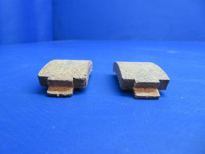 Piper Brake Block P/N 750-033, B27-59-1 LOT OF 2 NOS (1122-572)