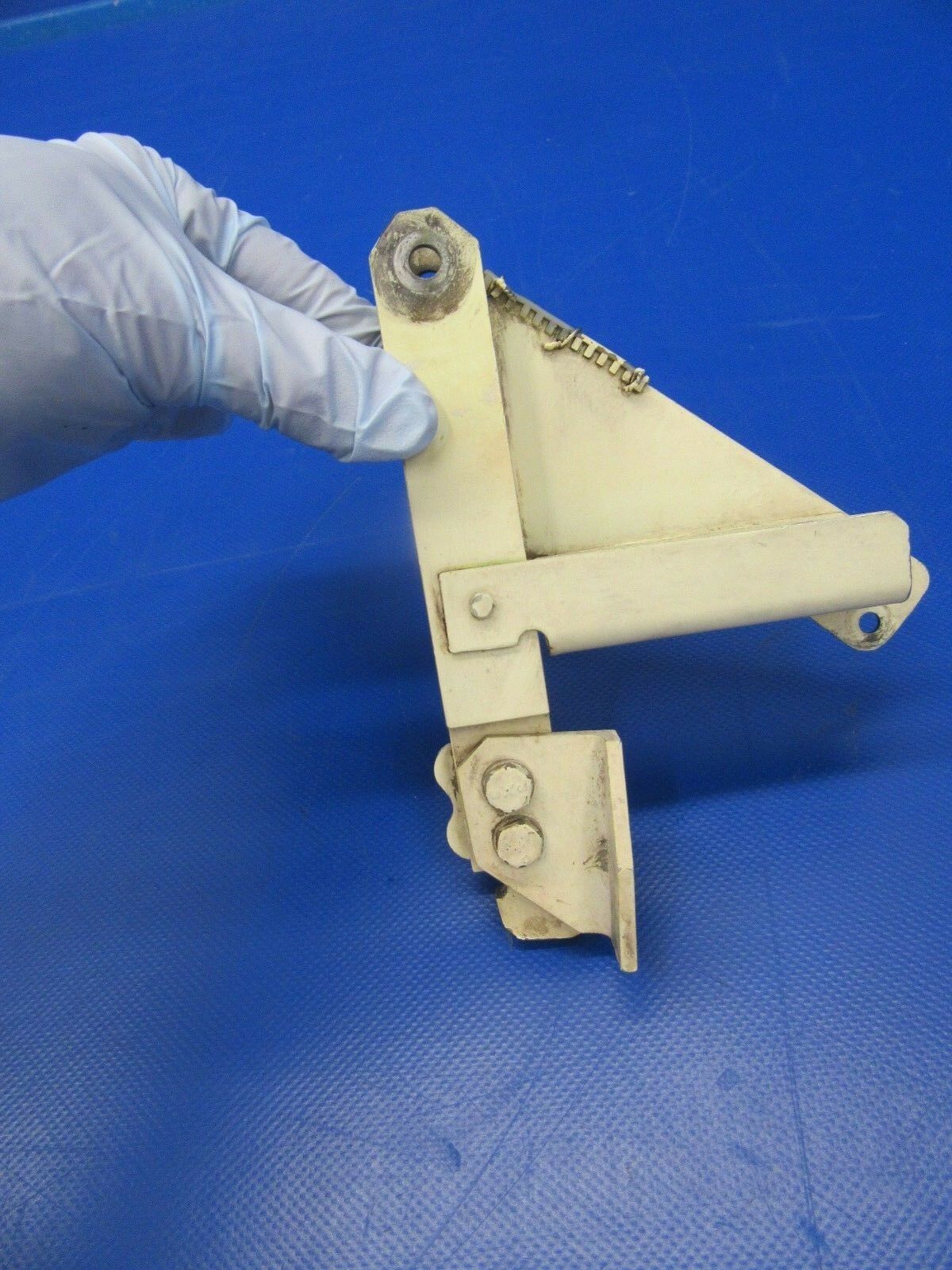 Beech Baron 58P Channel Uplock Landing Gear RH P/N 60-810092-8 (0618-193)