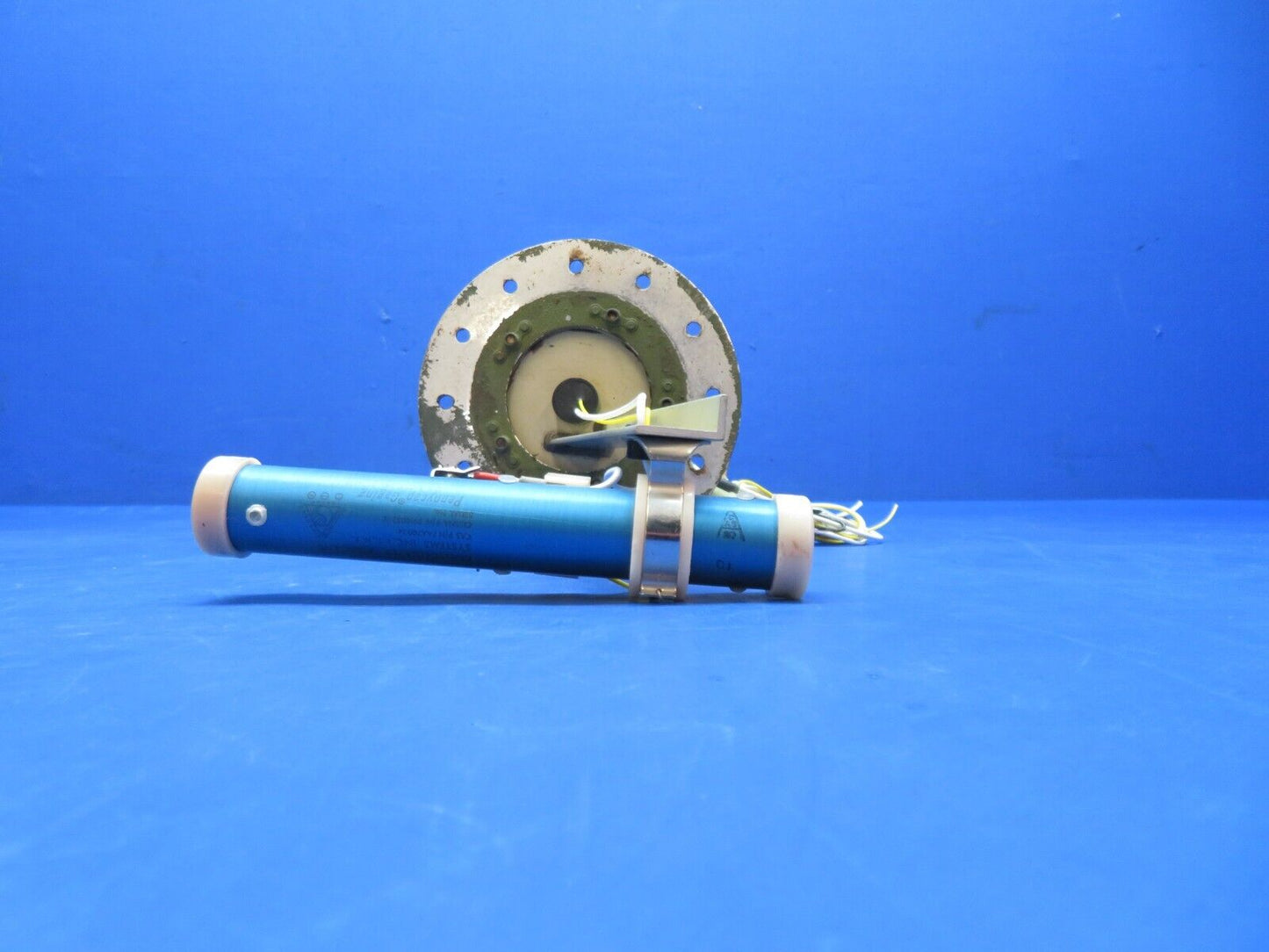 Cessna 310 / 310Q CAS Sensor INBD Fuel Gauge LH P/N 9910082-17 (0823-664)