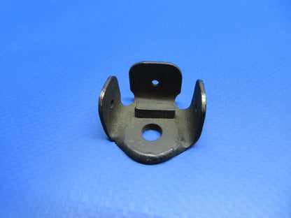 Piper Bracket Assy - Outboard Elevator P/N 42231-004 NOS (0922-584)