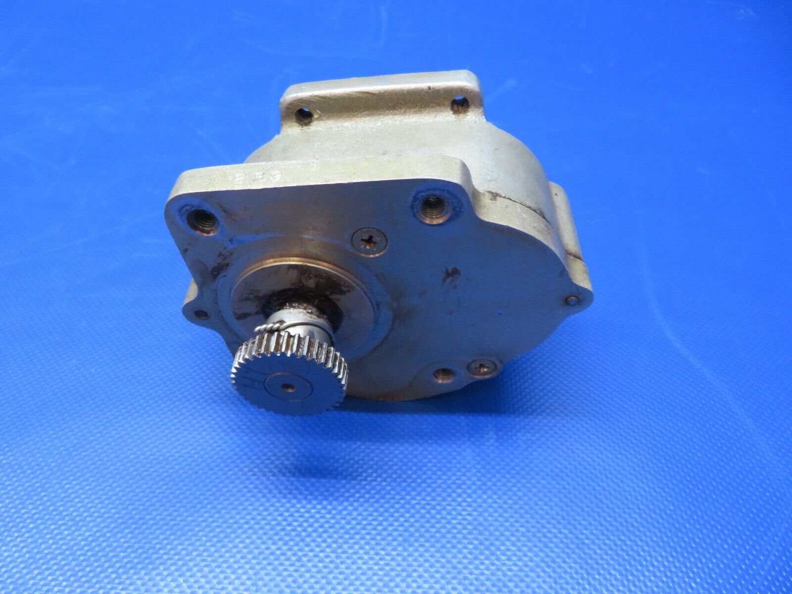 Cessna 401 / 401A Landing Gear Actuator Reduction Unit P/N 0894000-2 (0124-113)