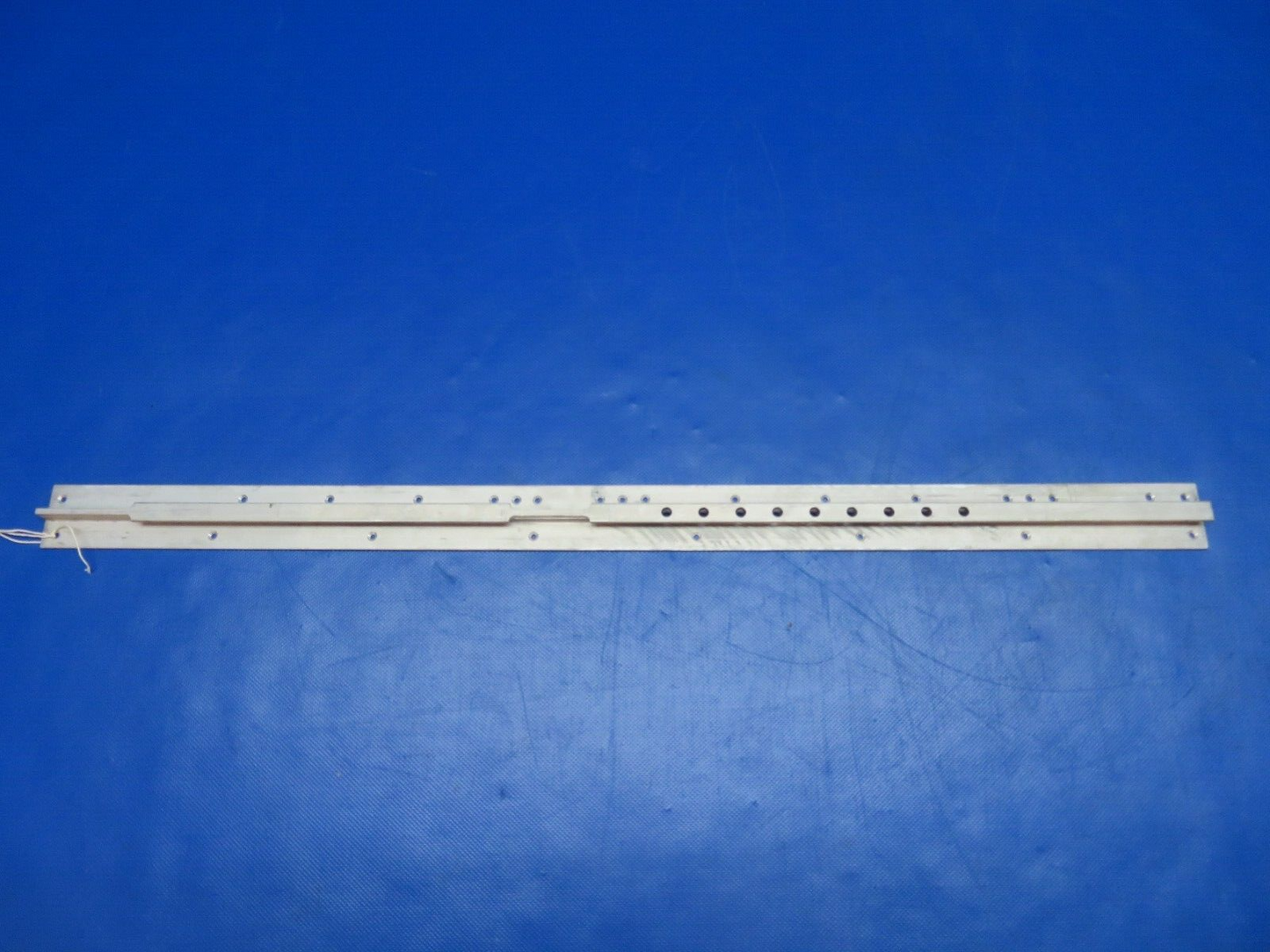 Beech Seat Track Assy P/N 169-400005-359 NOS (0224-1471)