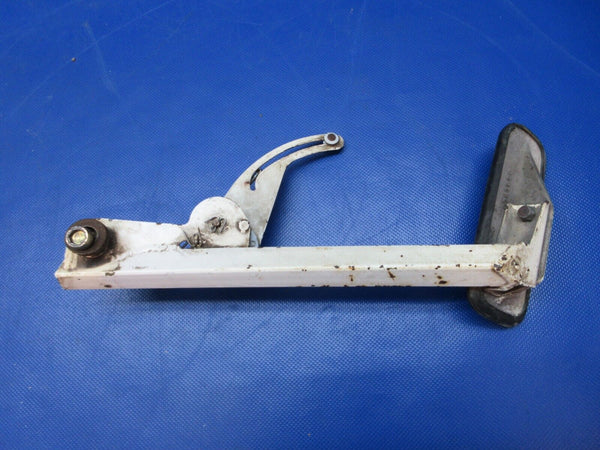 Cessna 210 Retractable Cabin Door Step Assy P/N 0741623-1 (0124-1510)