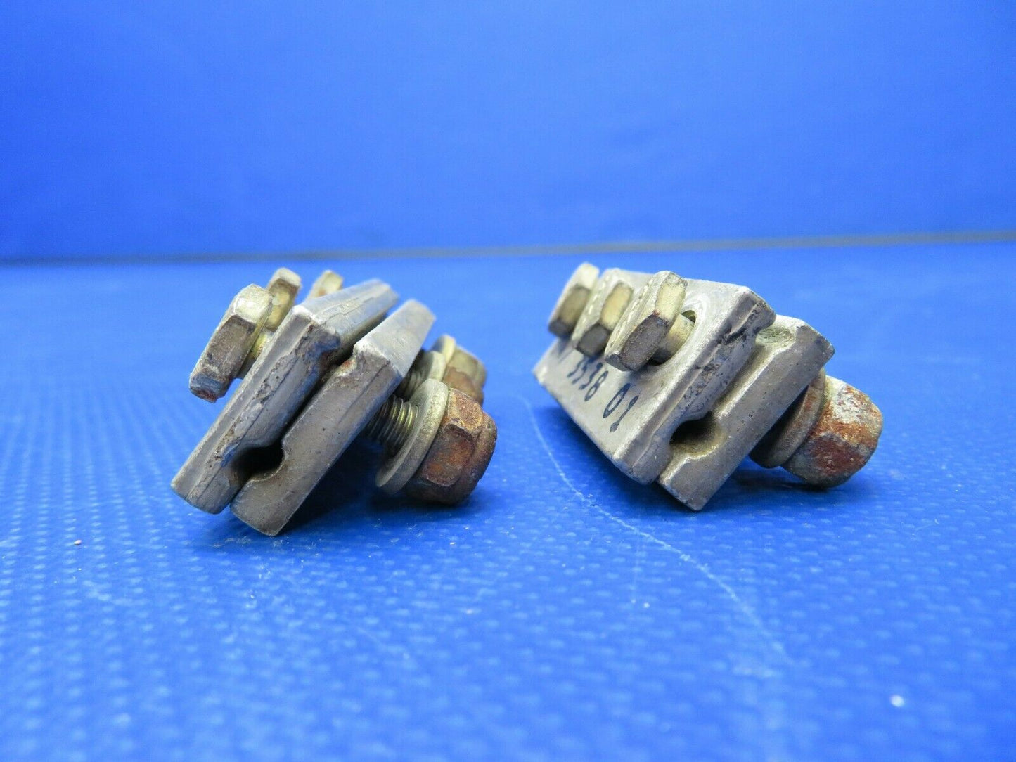Baron Bendix King Cable Clamp P/N 047-3538-01 LOT OF 2 (0521-99)