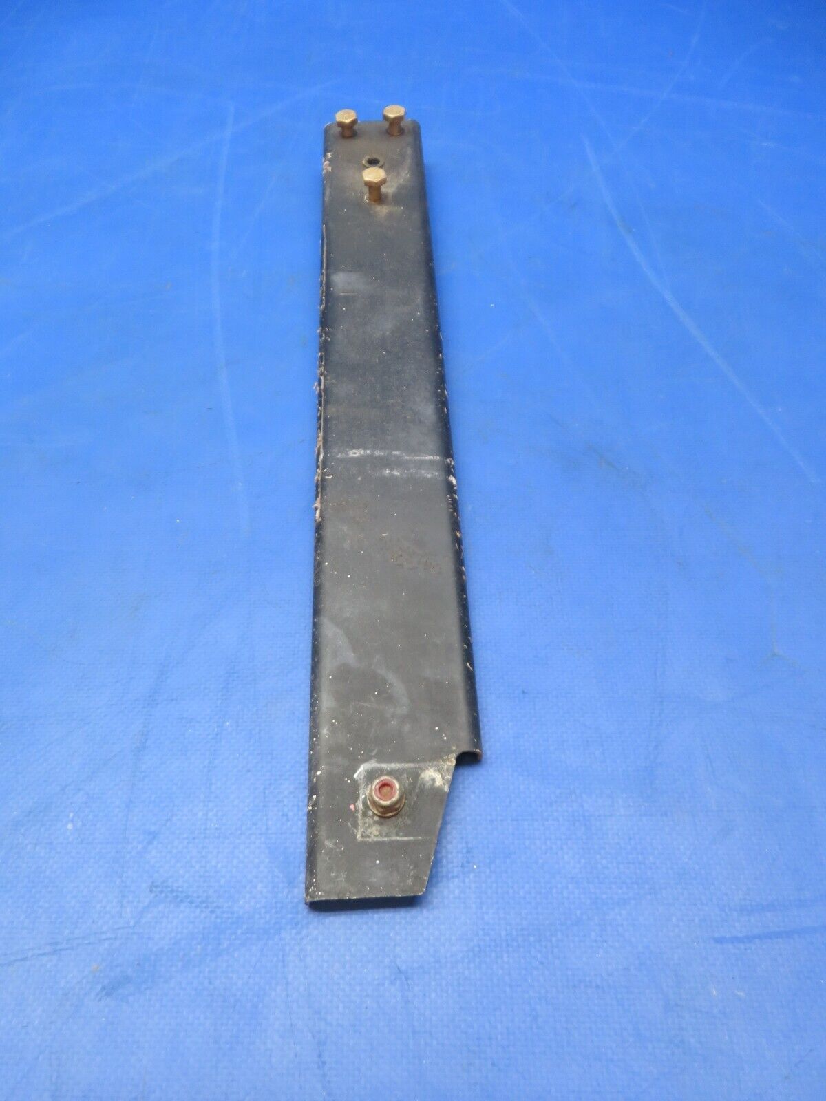 Cessna 188B AGpickup Trim Wheel Support Assy P/N 1660505-7 (0723-584)