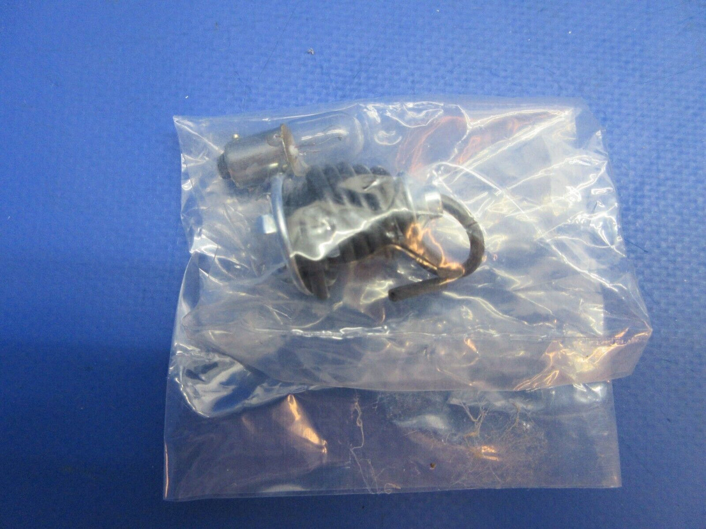 Stewart Warner Fuel Level Indicator 12V P/N 284M, 823835 NOS (0523-577)