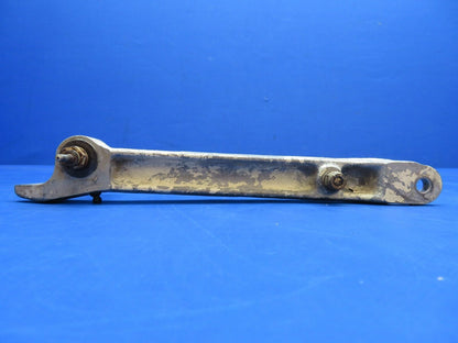Early Cessna 310 LH MG Side Link Assy Upper & LWR P/N 0841102-4 (1223-1032)