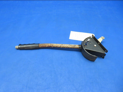 Piper PA-28-140 Handle Assy Flap Lever P/N 63782-00 (1023-576)