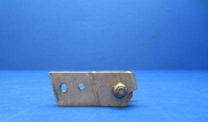 Cessna 172 Wheel Housing Front Seat Assy P/N 0700645-2 (0723-403)
