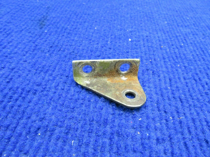 Cessna 172 / 172M Seat Belt Fitting LH INBD / RH OTBD P/N 0510205-10 (0122-558)