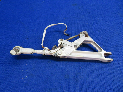 Piper RH Main Gear Truss Link Assy Casting # 20766 (0722-365)