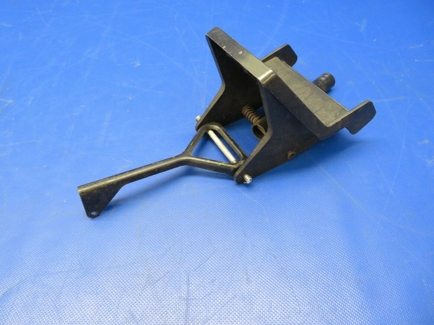 Cessna 210 / T210N Rudder Pedal Assy w/ Link P/N 0413578-1 (0921-136)