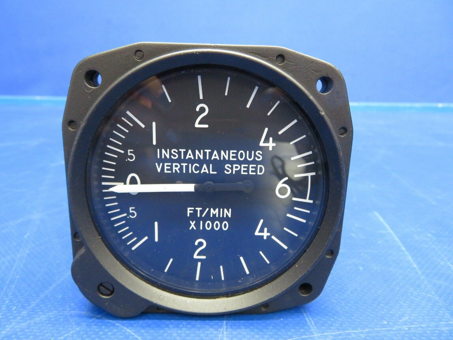 United Instruments Instantaneous Vertical Speed P/N 7160 C.43 (0720-489)