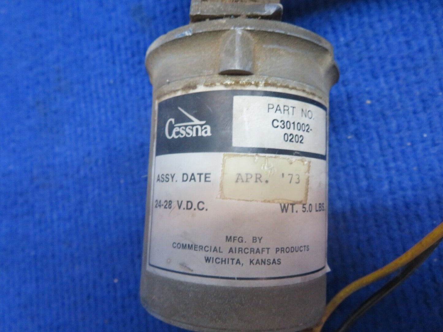 Cessna 210 Flap Actuator w/ Motor 24-28 V P/N C301002-0202 (0922-567)