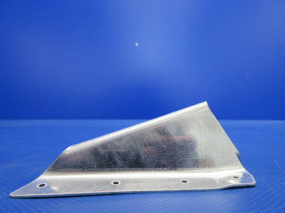 Cessna Elevator Trim Tab Pulley Bracket Assy P/N 0713677-3 NOS (0224-1266)