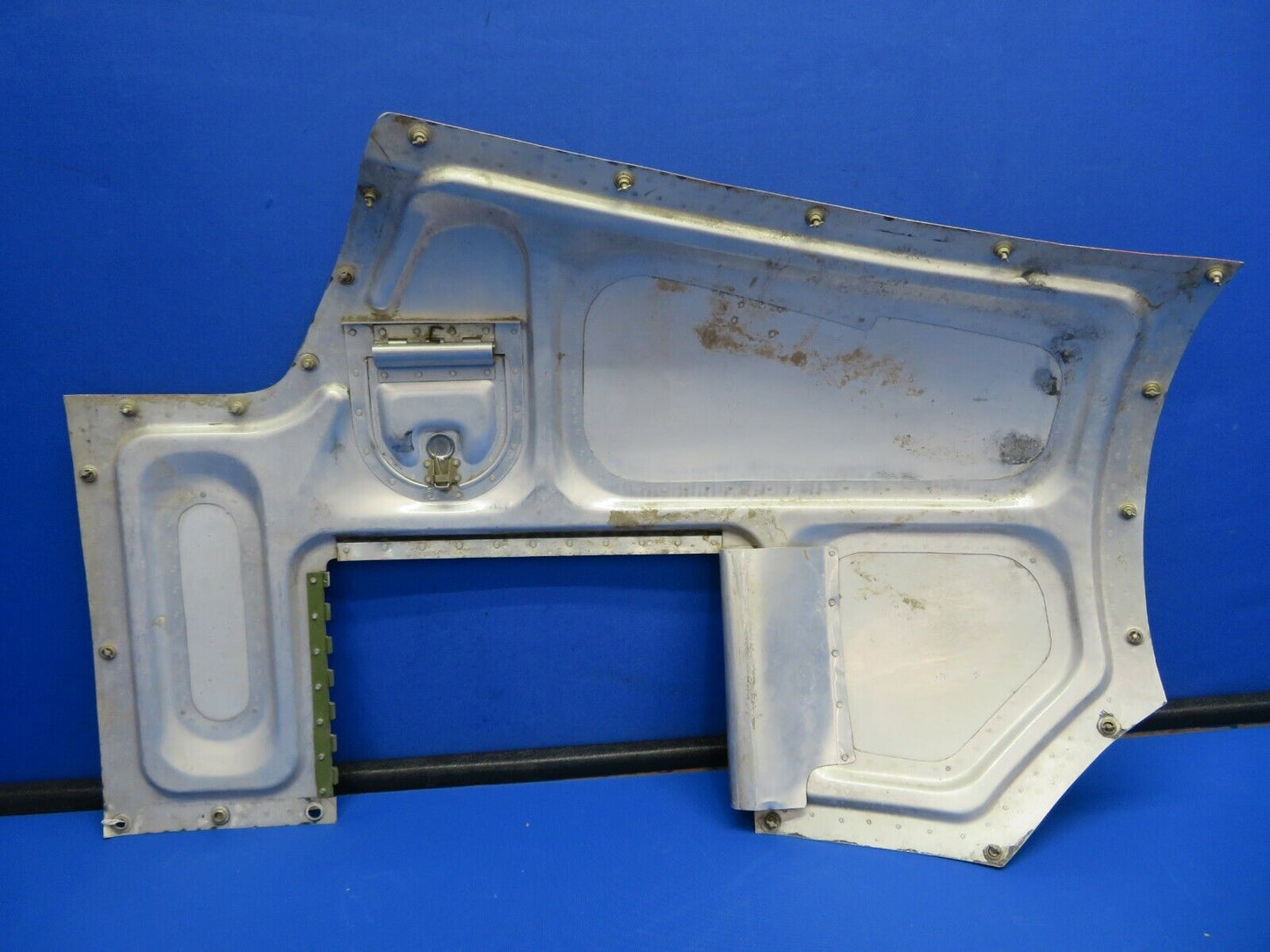Cessna 337 RH Rear Cowl / Door Assy P/N 1552128-2 (0820-391)